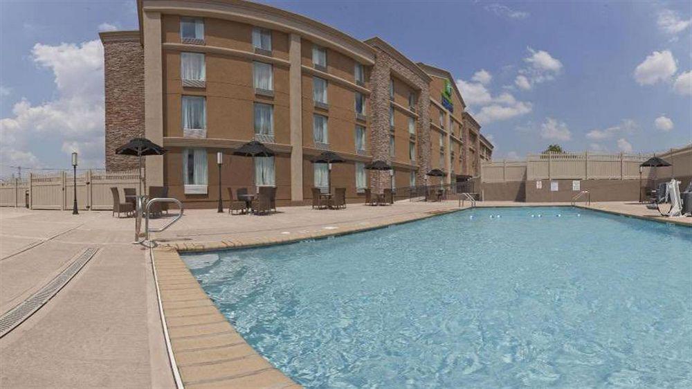 Days Hotel By Wyndham North Bergen Exterior foto