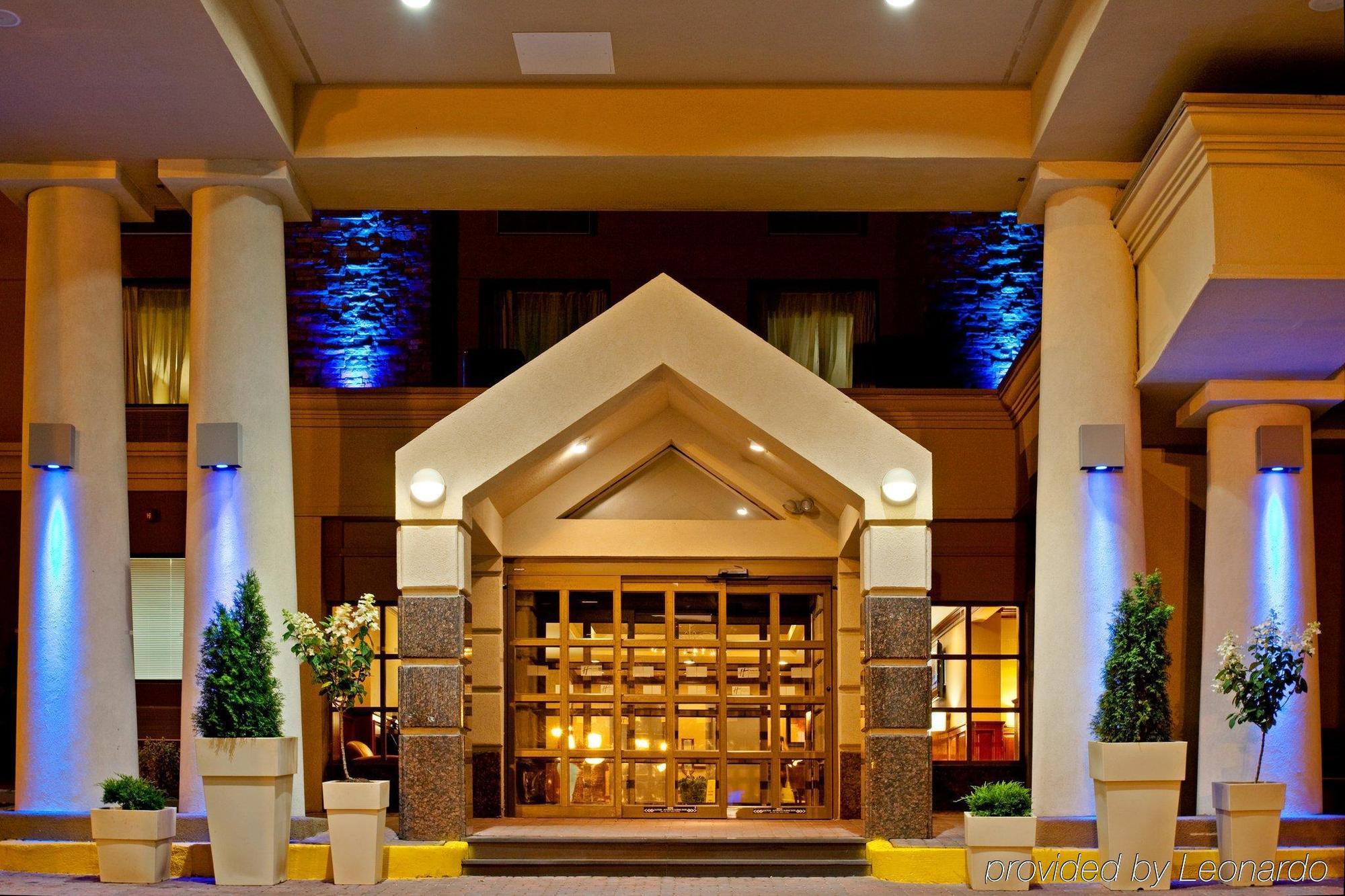 Days Hotel By Wyndham North Bergen Exterior foto